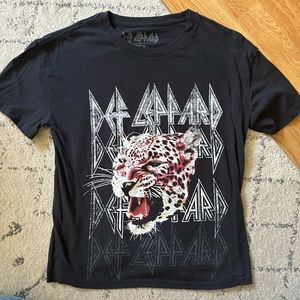 Graphic tshirt